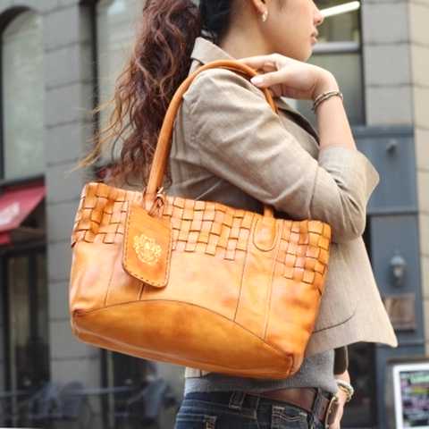 重厚感あふれる大人の上質こだわりバッグDakota アーロ トートバッグ 1601080