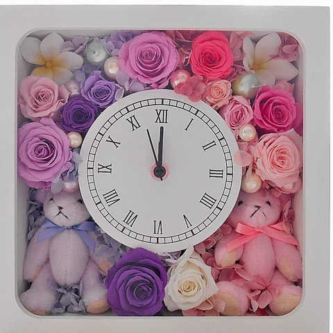 母の日 プリザーブドフラワー 母の日 花 花時計 古希祝い プレゼント 母 プリザーブドフラワー 古希祝い 女性 母 古希 お祝い 花 喜寿祝い 祖母 紫 結婚祝い 誕生日 退職祝い 新築祝い 開店祝い プリザーブドフラワー 時計 置時計 花 壁掛け時計 紫とお好きなくまのカラー６色から１つ選んでね 【パープルハッピーくまちゃんのフラワークロック】