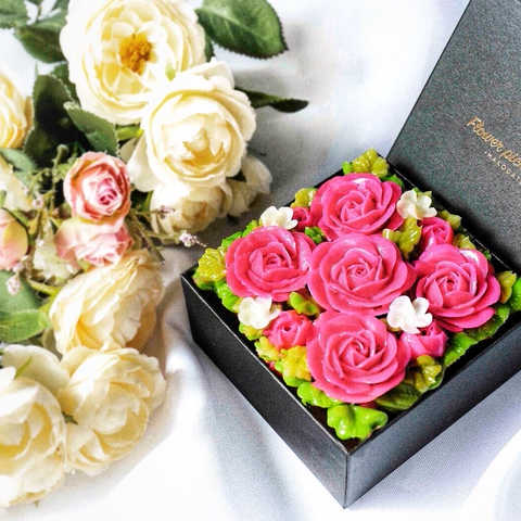 食べられるお花のケーキ