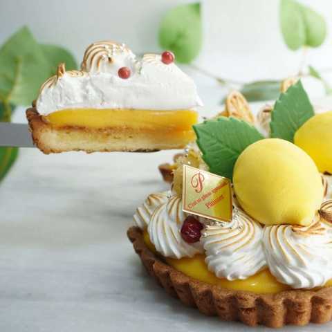 ふわふわメレンゲの瀬戸内レモンタルト