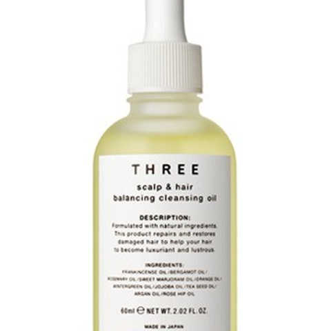 THREE scalp & hair balancing cleansing oil