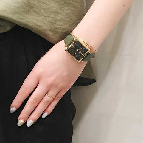 ボーイフレンドウォッチ スクエア ブラック×カーキ