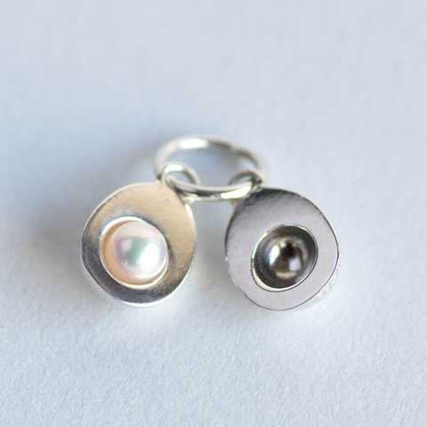 『ボイルド・エッグ』シルバー・チャーム