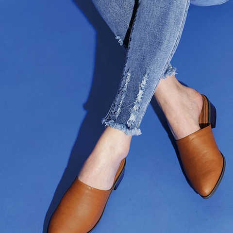 バブーシュミュールサンダル