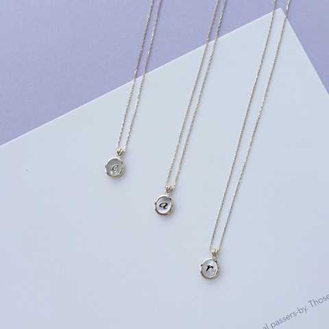 lunar initialネックレス