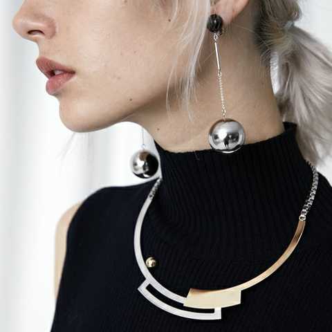 プレートボールチョーカー