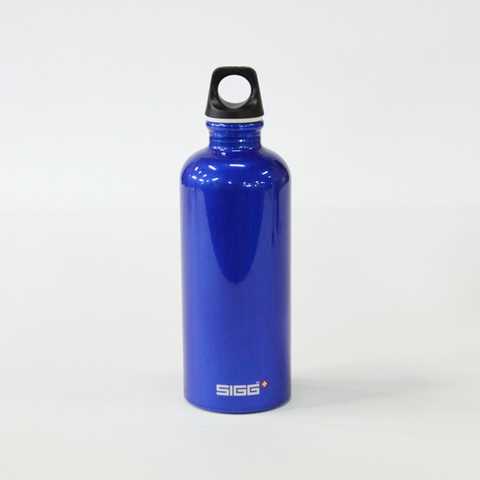SIGG トラベラー 0.6L　ダークブルー