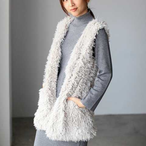 フェイクファーベスト