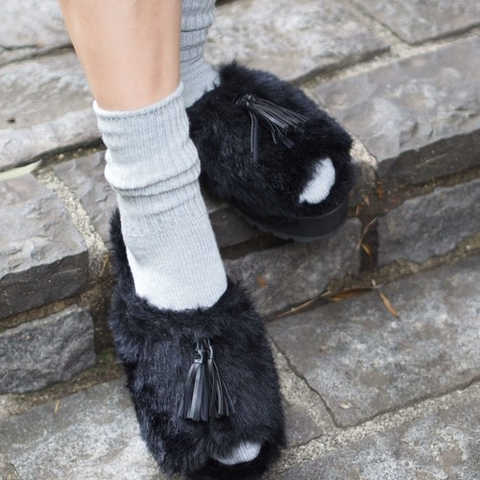 フェイクファータッセルサンダル/AEBFC FK FUR SNDL