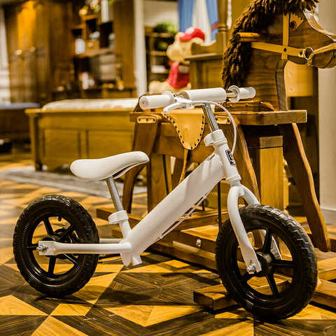 子供用キックバイク