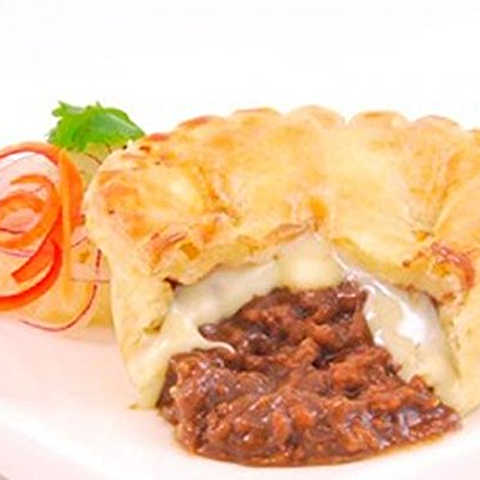 ミンチチーズパイ　200ｇ　4個パック　Mince and Cheese　　ニュージーランドで人気の♪　DAD’S　PIESミートパイ