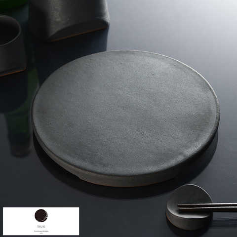 食器 おしゃれ 日本製 日本の歴史 TSUKI 安田瓦 平皿 フラットプレート 約19cm 日本料理 伝統 和食 料亭 ラッピング 可 歴史好き おすすめ