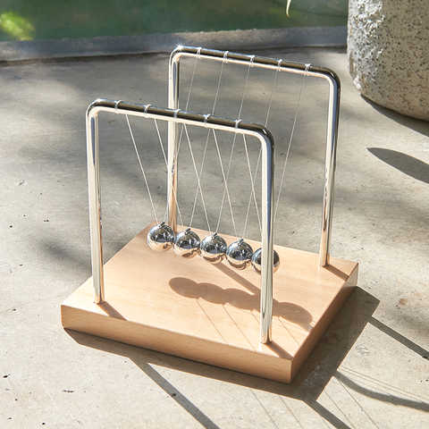 ニュートンのゆりかご デスクオブジェ ニュートンズグレーテル