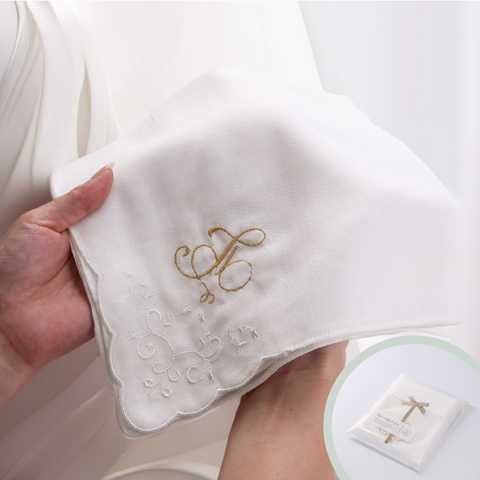 名入れ 刺繍 ブライダルハンカチ [イニシャルデザイン]