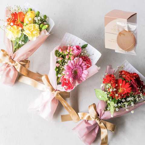 【送料無料】ミニブーケとゴディバクッキーセット [ショッパー付き]