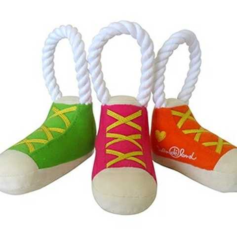 ワンダートイ・スニーカー　Sサイズ