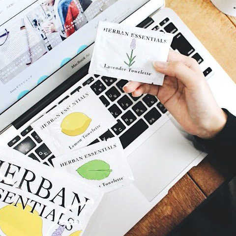 アロマタオル｜HERBAN ESSENTIALS 