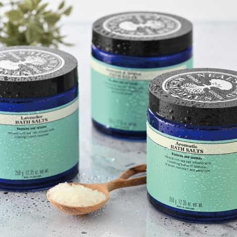 【20250303/取扱中止・在庫0】NEAL'S YARD REMEDIES（ ニールズヤード レメディーズ） バスソルトギフト 350g