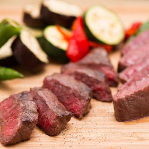 兵庫　神戸ビーフ　ステーキ モモステーキ 300g