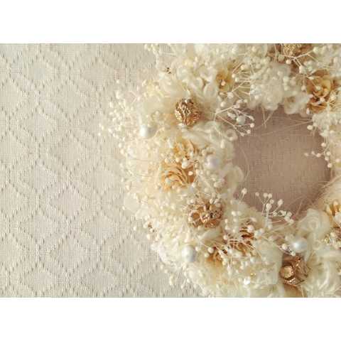 ふわふわリース(ホワイト） 直径12cm
