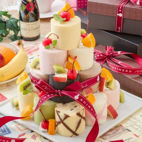 ロールケーキタワー