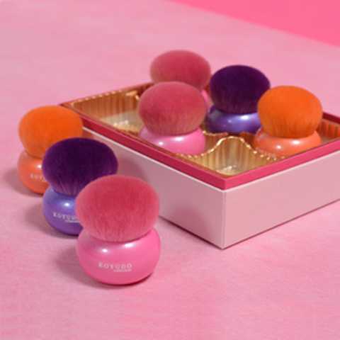 熊野筆 マカロン チークブラシ ピンク