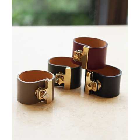 MAISON BOINET ﾚｻﾞｰﾜｲﾄﾞ ﾌﾞﾚｽ