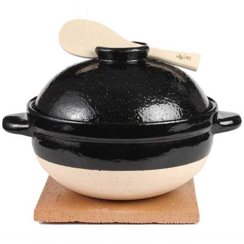 長谷園 土鍋 ご飯鍋 かまどさん 三合炊 24 cm 直火 専用 黒 伊賀焼 日本製 鍋敷き &amp; しゃもじ &amp; レシピ 付 CT-01
