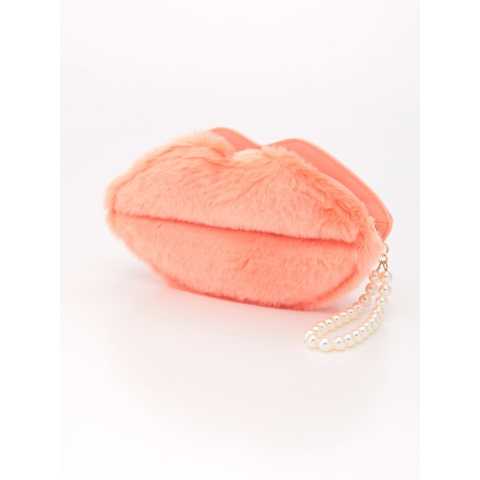 Fluffy Lip Clutch 