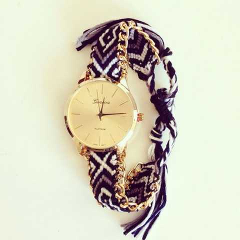 Friendship Thread Watch black&white【日本未入荷】 手編み風