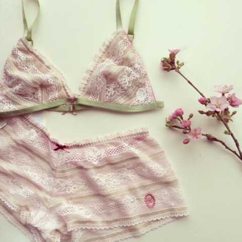 TRIANGLE BRA トライアングルブラ　SAKURA　サクラピンク
