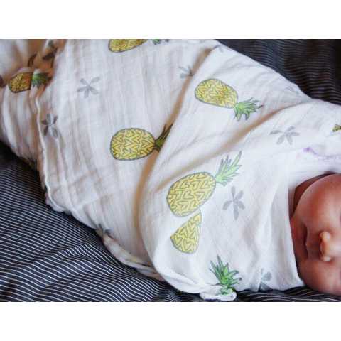 Swaddle Blanket／パイナップル柄