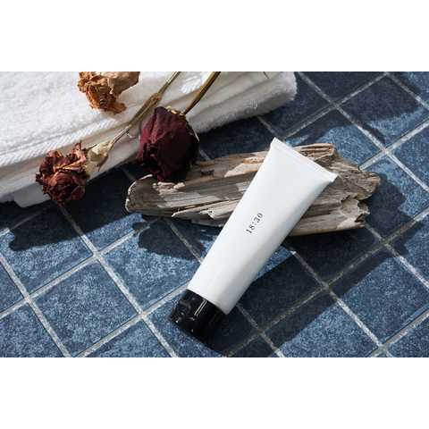 uka hand cream 18:30