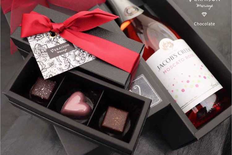 お酒とチョコレートのセット