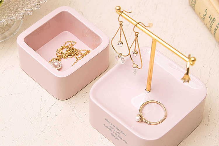 ジュエリーボックス