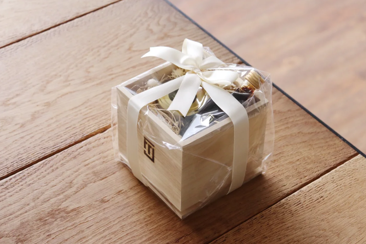 白トリュフ醤油と黒トリュフ塩セット | ラッピング