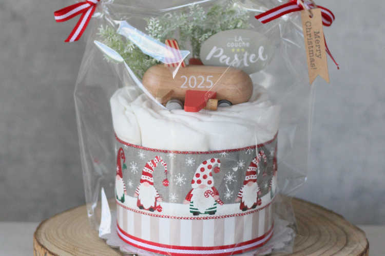 【クリスマス限定】2025年ロゴ入りminijet付1段おむつケーキ | ラッピング