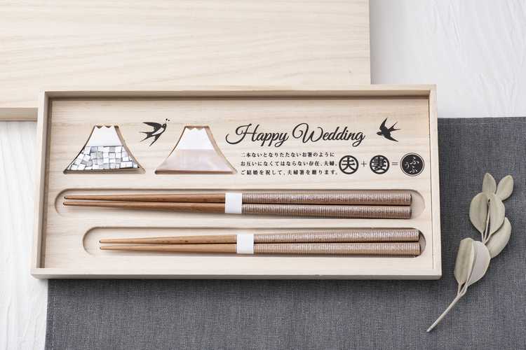 結婚祝いにおすすめな夫婦箸25選！贈る意味とおしゃれ箸を特集 | Anny アニー