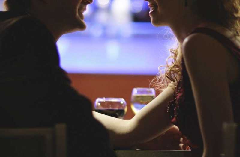 http://www.istockphoto.com/jp/%E3%82%B9%E3%83%88%E3%83%83%E3%82%AF%E3%83%95%E3%82%A9%E3%83%88/%E3%83%AD%E3%83%9E%E3%83%B3%E3%82%B9-101-gm151533422-10643546?st=_p_