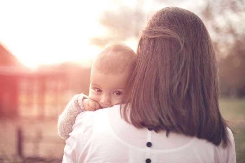 http://www.istockphoto.com/jp/%E3%82%B9%E3%83%88%E3%83%83%E3%82%AF%E3%83%95%E3%82%A9%E3%83%88/%E6%AF%8D%E8%A6%AA%E3%81%A8%E8%B5%A4%E3%81%A1%E3%82%83%E3%82%93-gm500925282-81065983?st=_p_baby%20mama