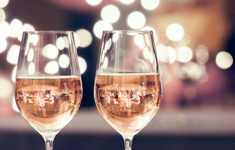 退職祝いにおすすめのワイン13選！相場や人気のワイングラスを徹底調査！ | Anny アニー