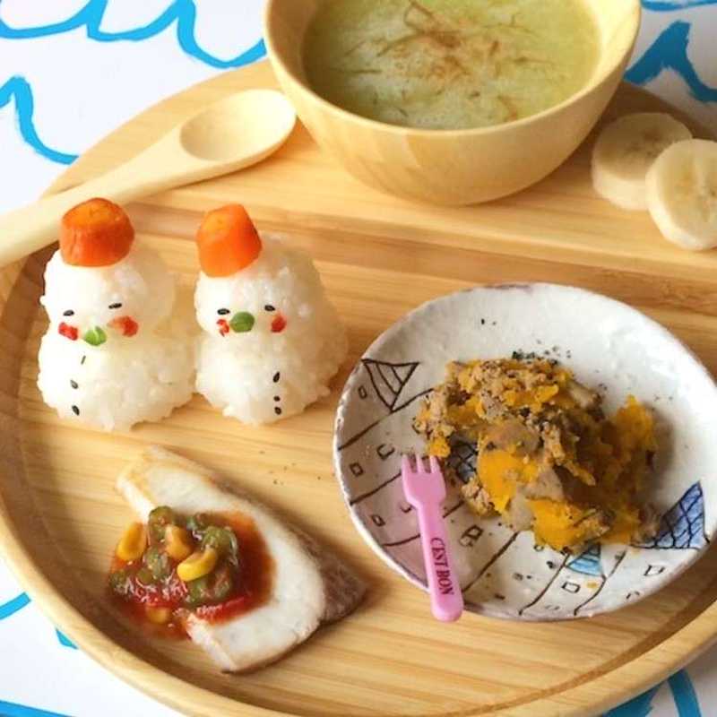 出産祝いに食器をプレゼント。ぬくもりある6アイテムで離乳食デビュー