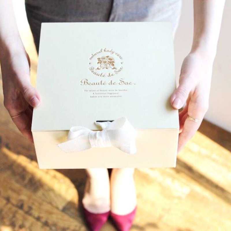https://anny.gift/products/975/