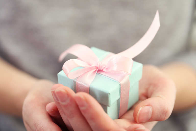 https://anny.gift/