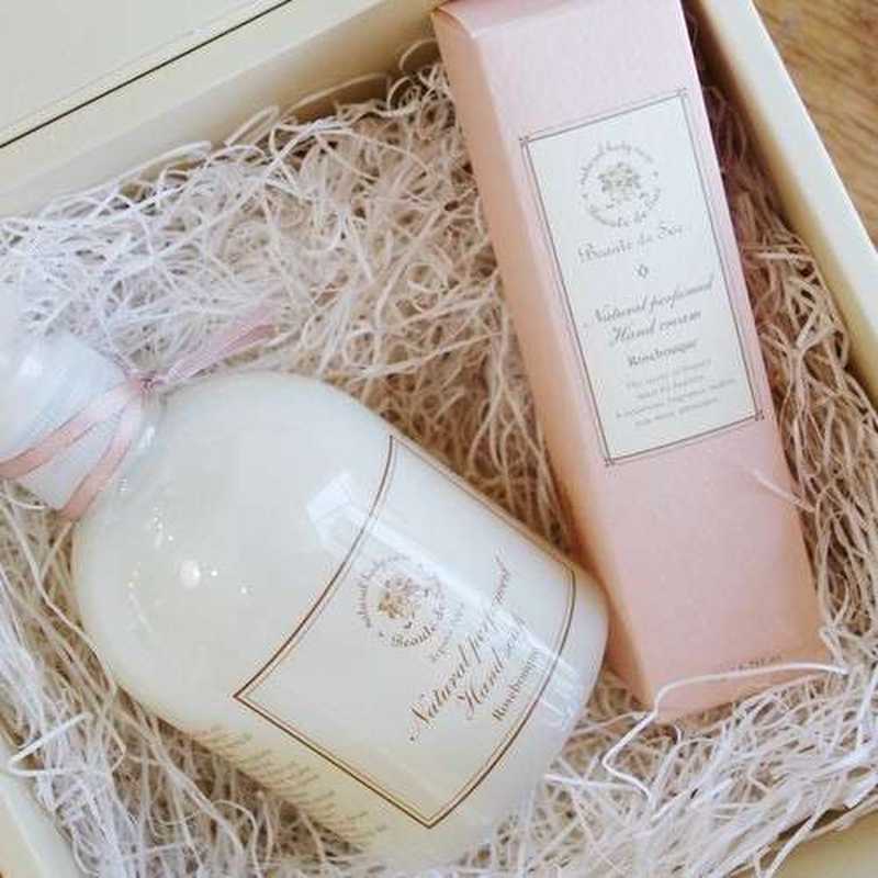https://anny.gift/