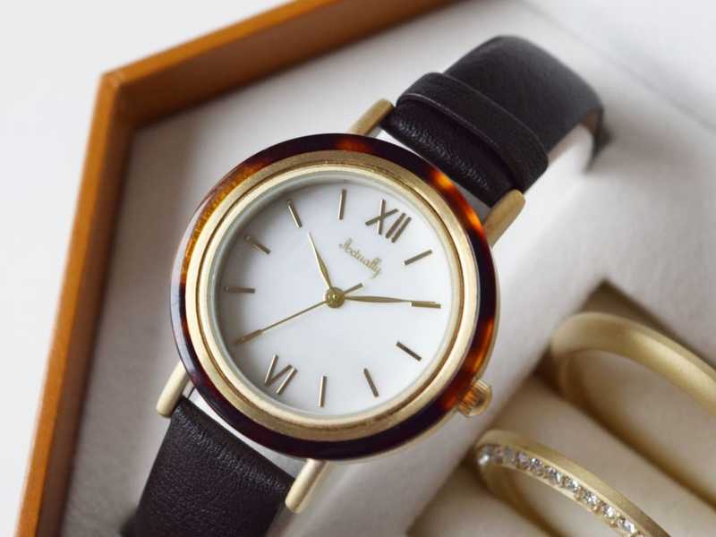 クリスマスプレゼントに腕時計を 彼女の職業別に選ぶ 喜ばれ厳選ブランド Anny アニー